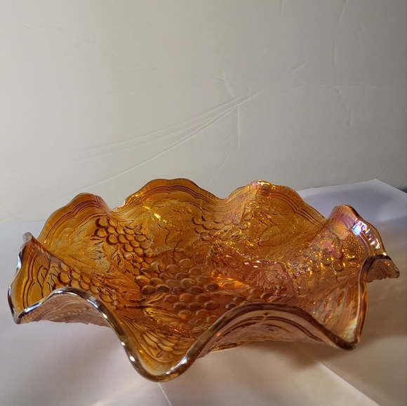 Antique Carnival Glass Grape/Marigold Ruffled Bowl - Picture 2 of 6